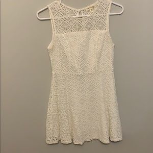 MONTEAU Women’s off white lace dress